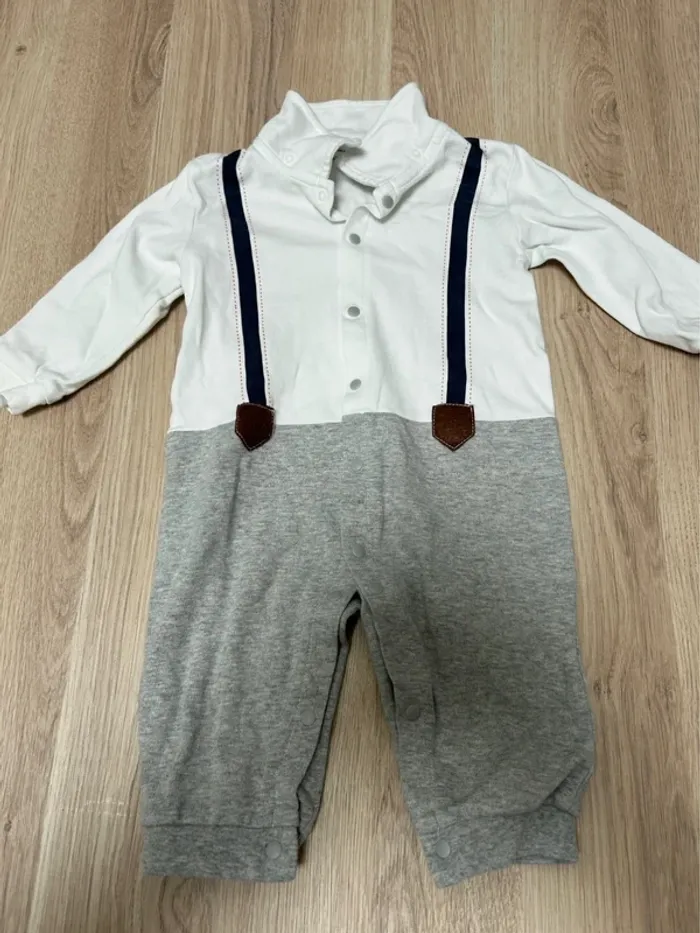 Lot vêtements bébé taille 6 mois - photo numéro 3
