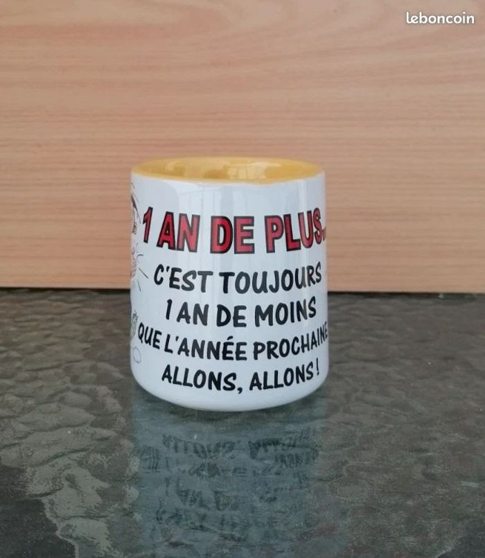 Mug Gaston Lagaffe (AVENUE OF THE STARS). - photo numéro 2