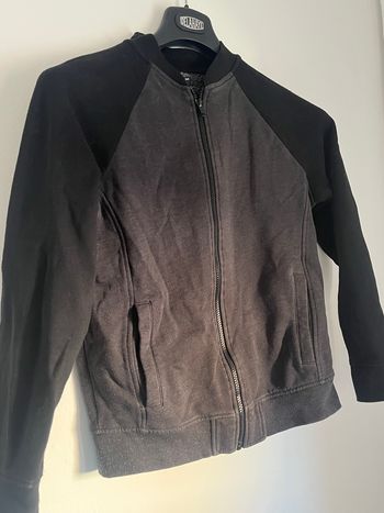 Veste polaire noir enfant taille 14 ans