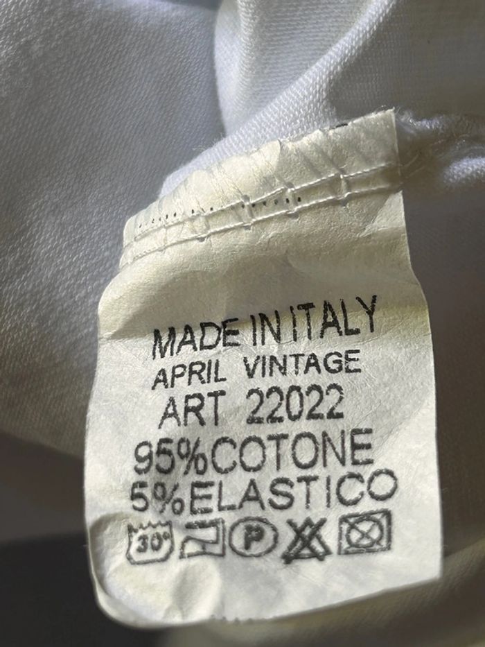 T-shirt blanc col v April Vintage - photo numéro 5