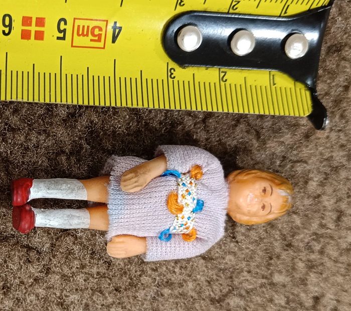 Mini poupée caroline - photo numéro 2