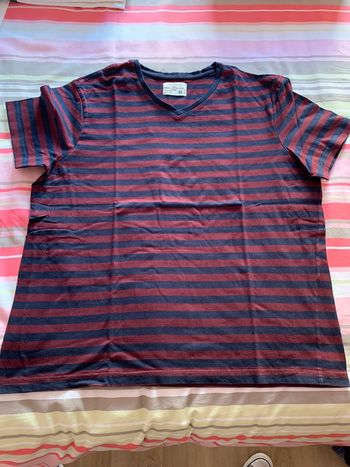 Tshirt col V marine/Bordeaux taille XL