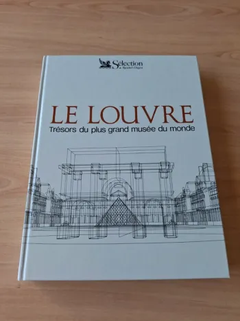 Livre Le Louvre Trésor du plus grand musée du monde