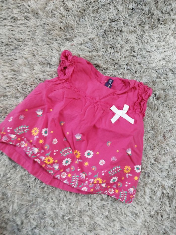 Magnifique t-shirt été bébé fille taille 6 mois rose fushia sergent major - photo numéro 2