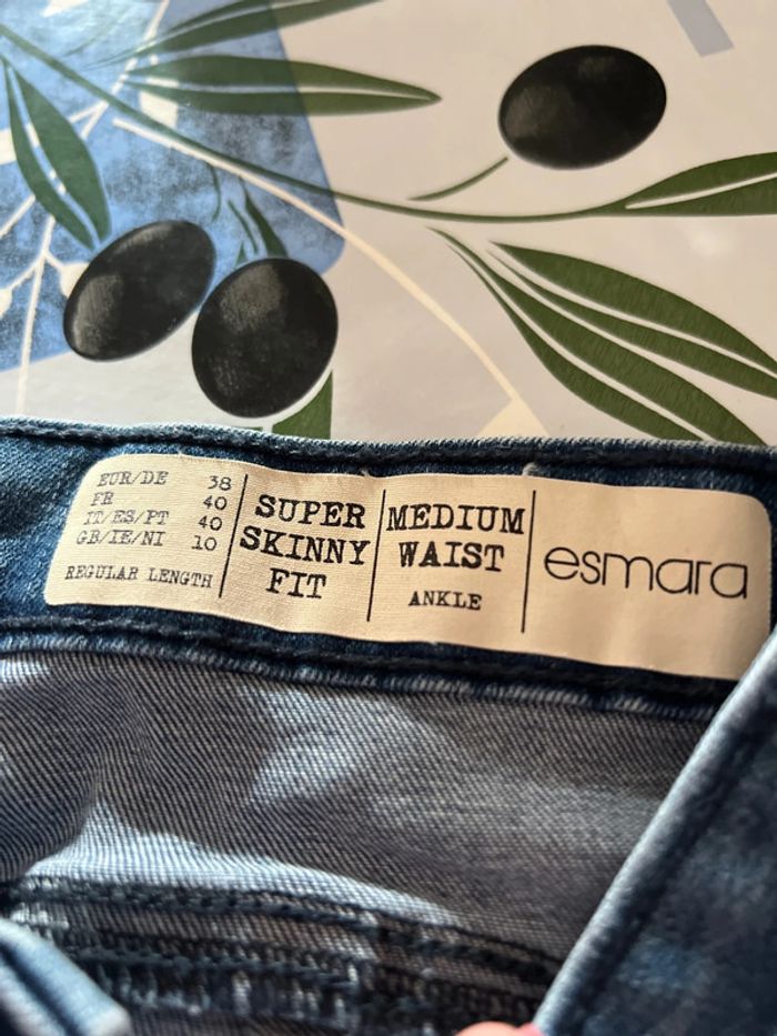 Jean bleu - photo numéro 2