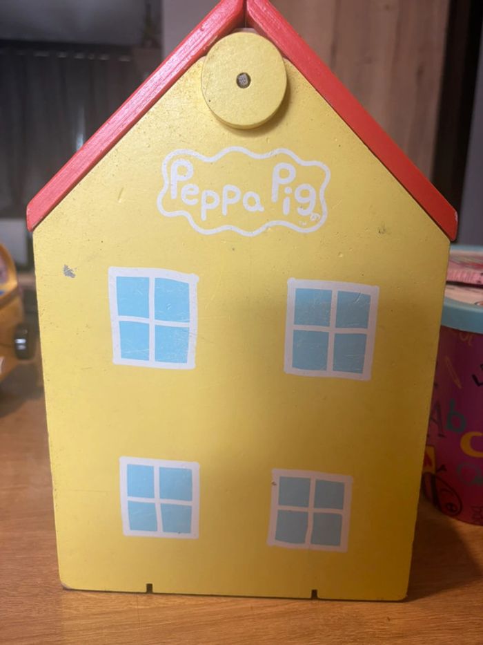 Maison en bois peppa pig - photo numéro 3