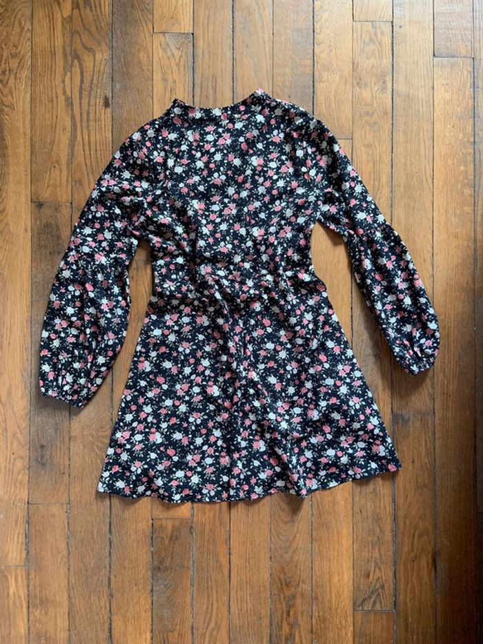 Robe noire fleuris cintrée shein taille s 36 - photo numéro 7