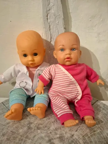 Poupon sonore docteur et poupon rose