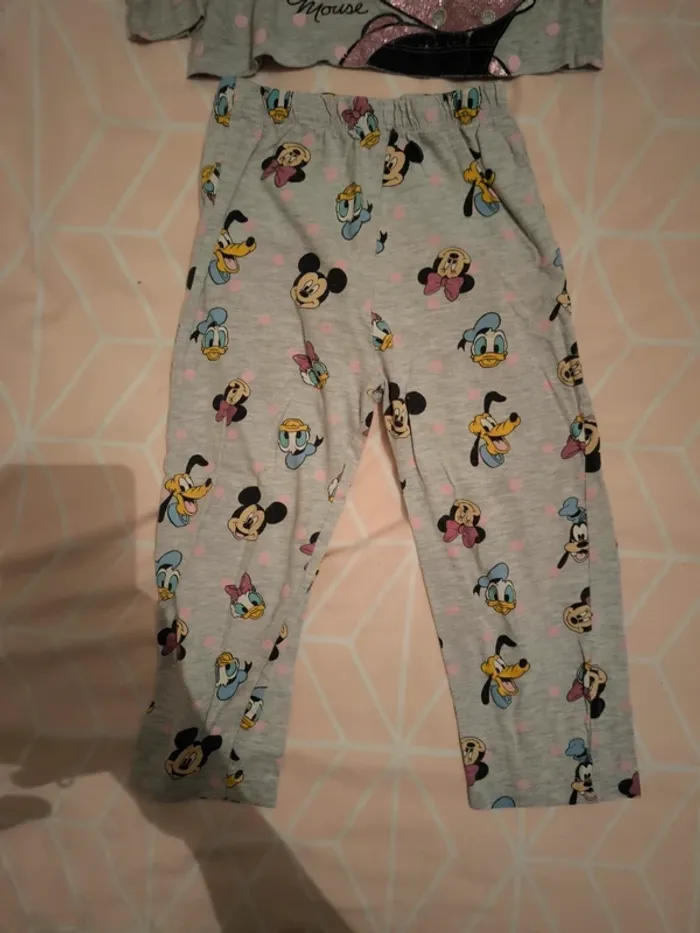 Pyjama leger - photo numéro 2