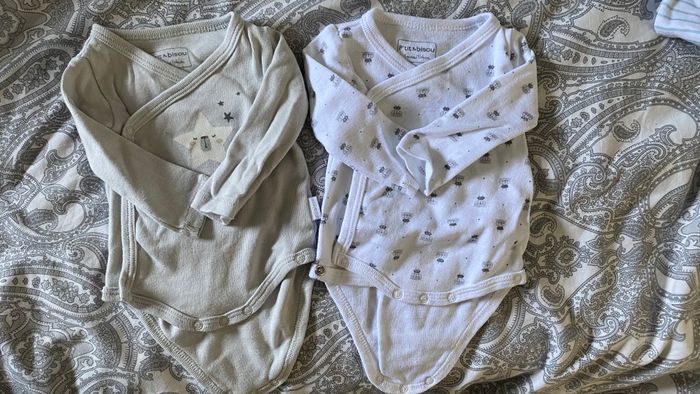 Lot 2 bodies manches longues