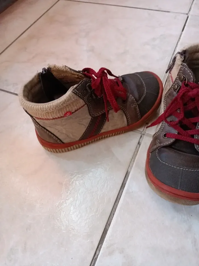 Chaussures montantes taille 27 - photo numéro 2