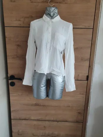 Chemise courte