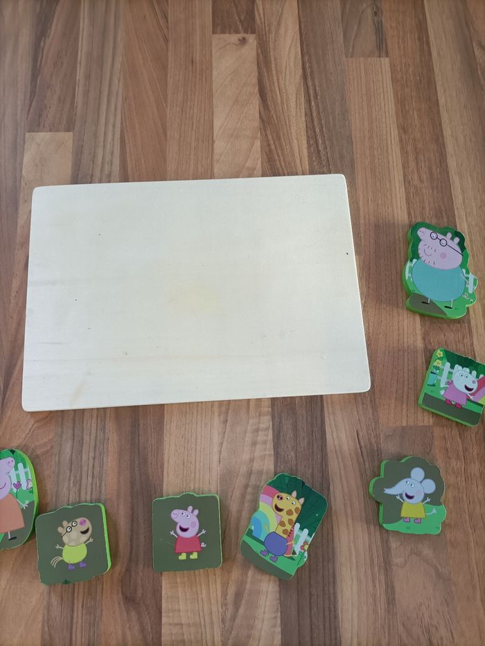 Puzzle bois Peppa Pig à la fête - photo numéro 8