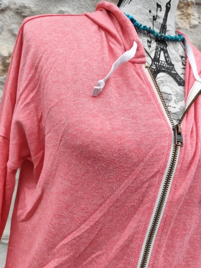 Jolie veste Hollister taille M - photo numéro 2