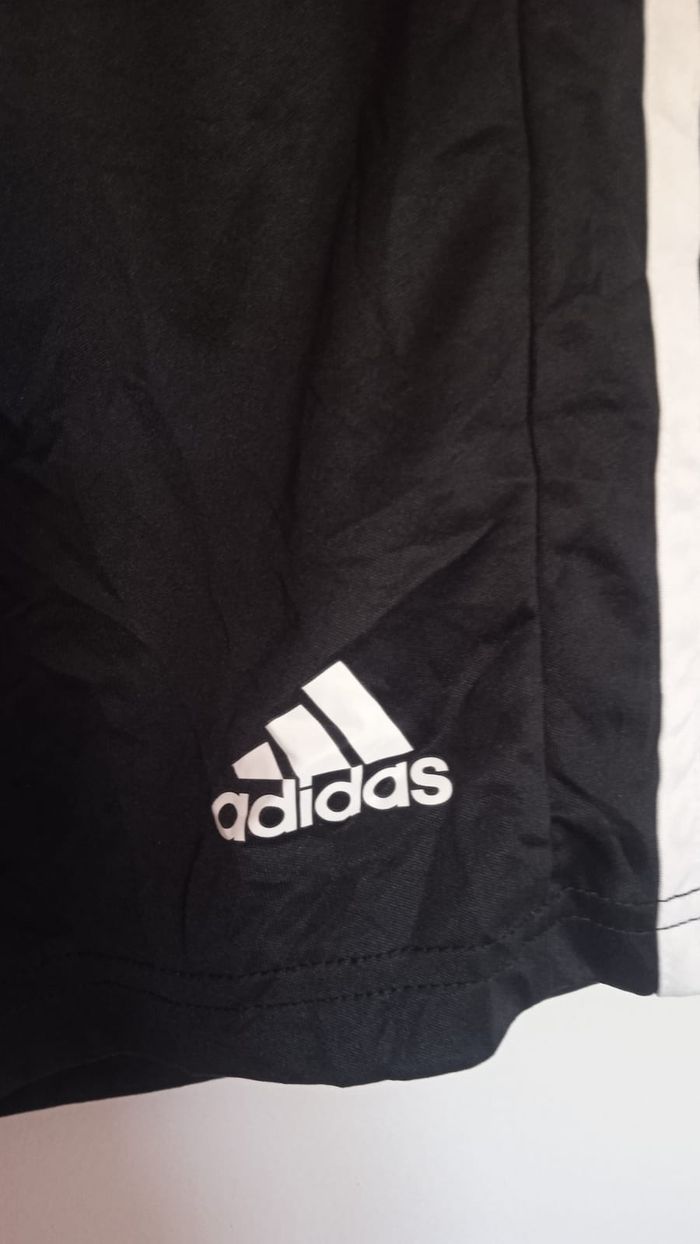 🎯 Adidas Junior Southern First – Short Noir Foot – 11/12A - photo numéro 5