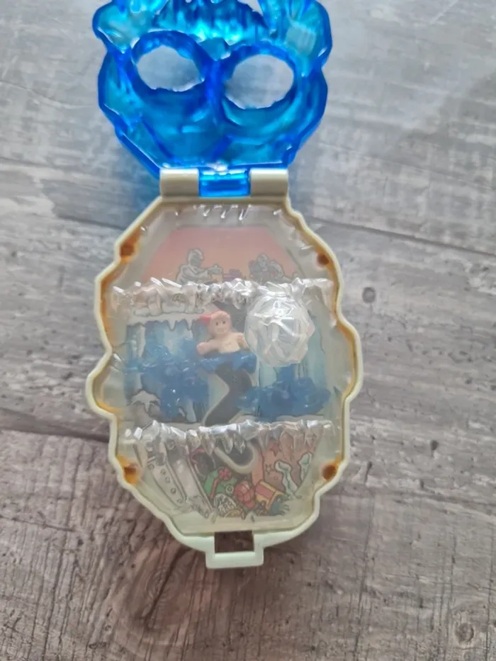 Ice blue skull mighty max vintage - photo numéro 2