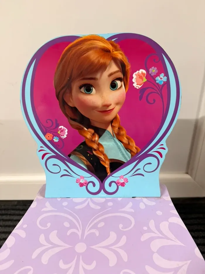 Chaise La Reine des Neiges - photo numéro 2