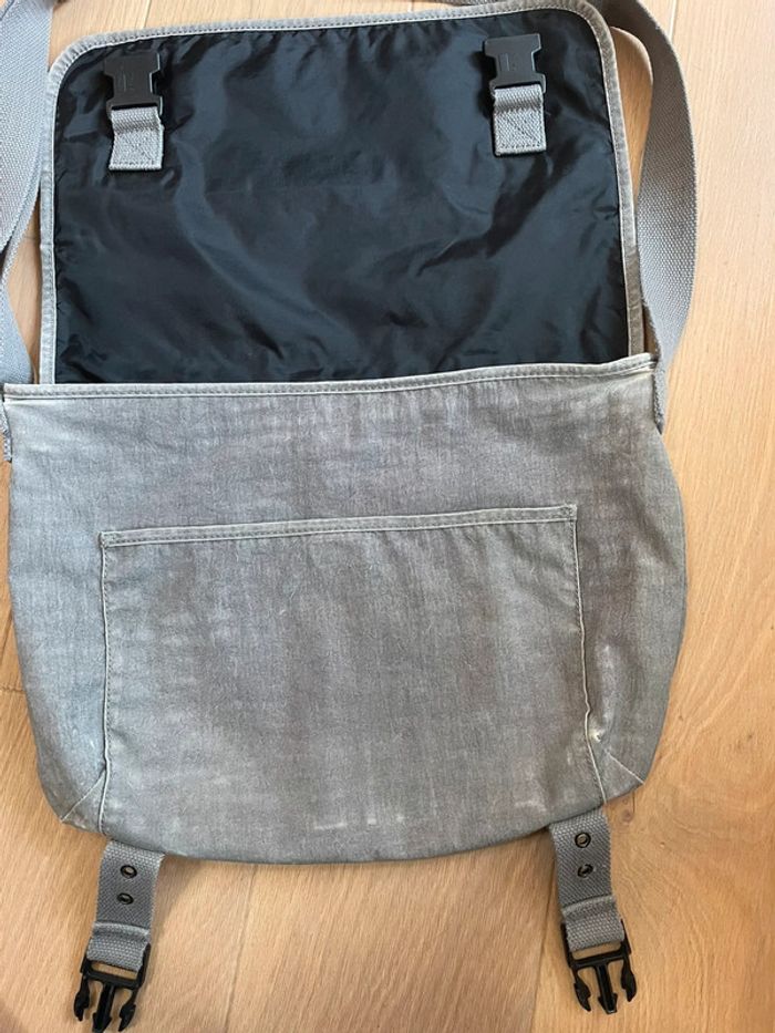 Sacoche grise Trivor - Kipling - photo numéro 5