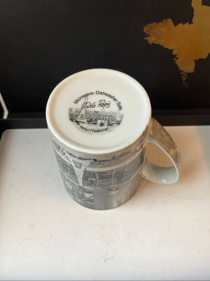 Magnifique mug Paris Easy Life Dora Papis - photo numéro 5