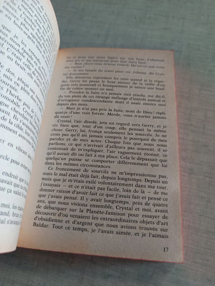 Livre des astres et des ombres - photo numéro 3