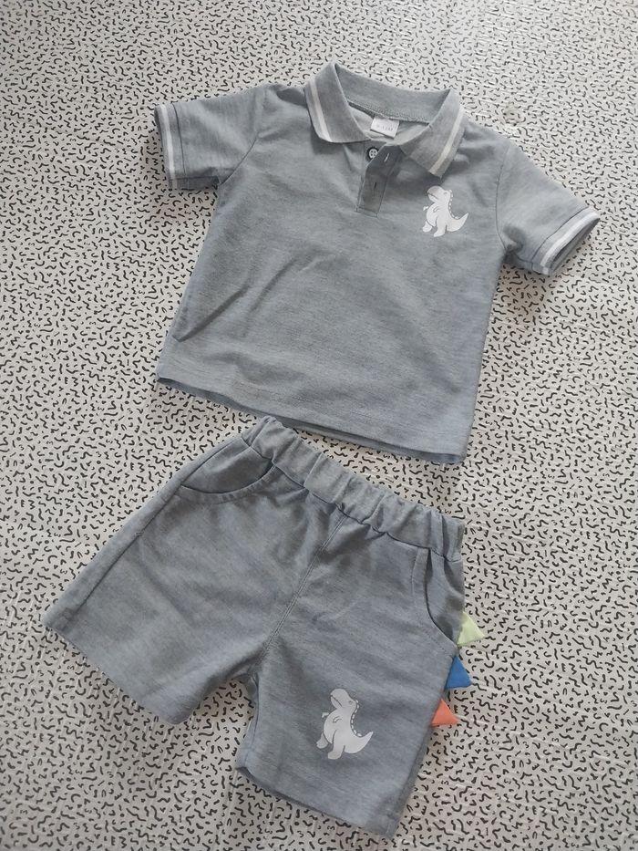 Petit ensemble bébé 2 pièces gris dinosaure 9-12 mois