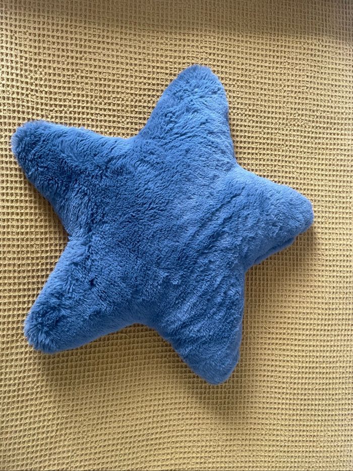 COUSSIN ENFANT ÉTOILÉ