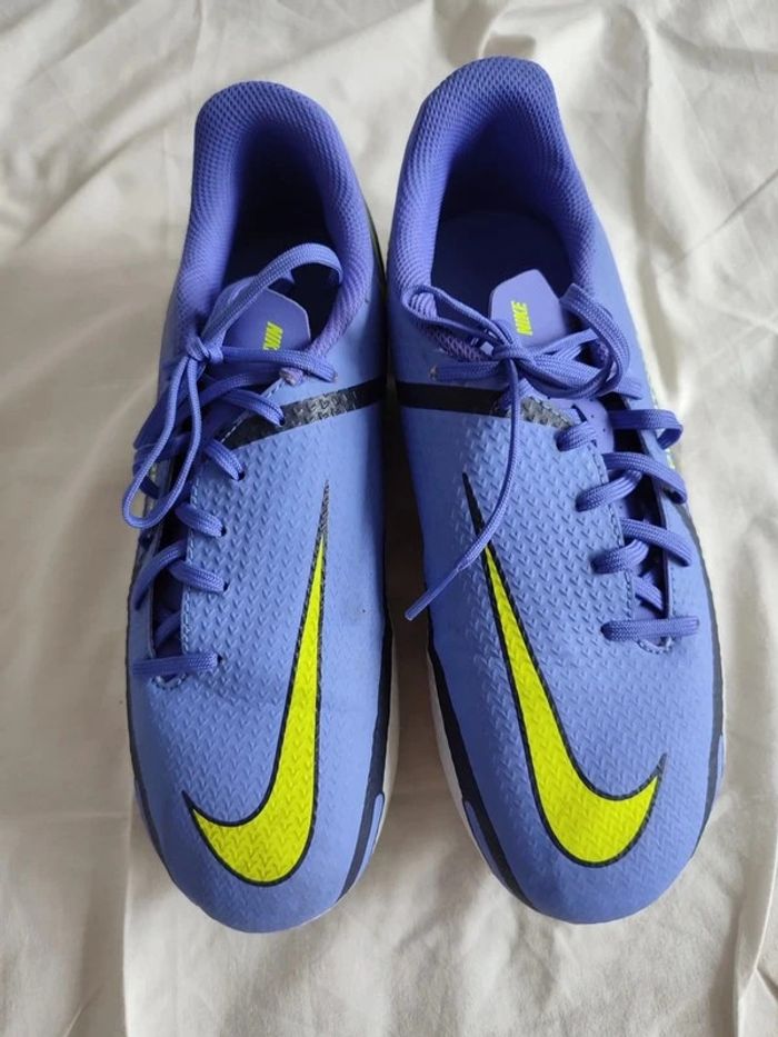 chaussure de foot Nike - photo numéro 2