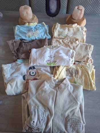 Lot de 8 pyjamas