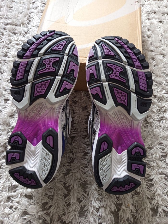 ASICS Gel-Kayano 14 – rose– blanche Taille 40 – Neuves avec boîte - photo numéro 5