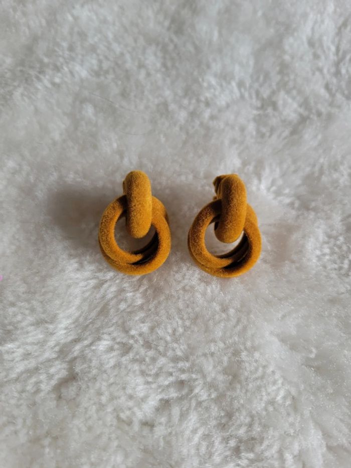 Clips tout doux jaune moutarde - photo numéro 5