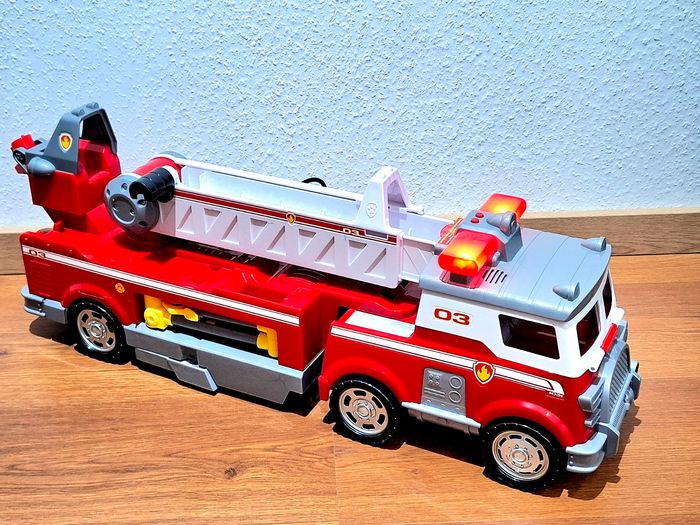 Camion Pat’ Patrouille – PAW Patrol – Ultimate Rescue – camion de pompiers - photo numéro 7