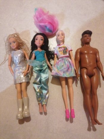 Poupées barbie