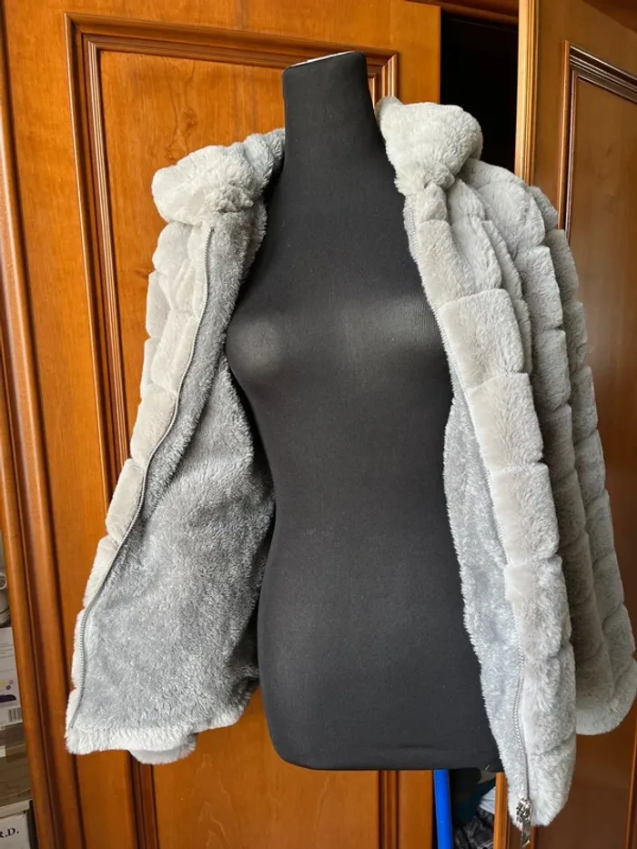 Veste peluche belle copine TM - photo numéro 3
