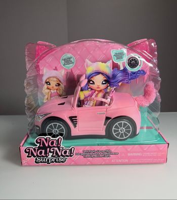 Na! Na! Na! Surprise Voiture décapotable douce et pelucheuse chat poupée