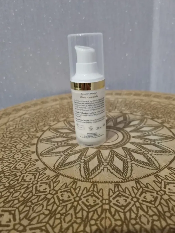 Soin éclat pour contour des yeux - photo numéro 2