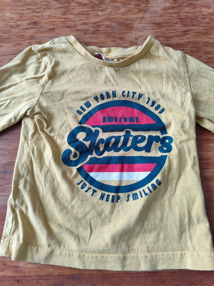 Lot de 2 tee-shirts à longues manches taille 24mois TAO - photo numéro 4