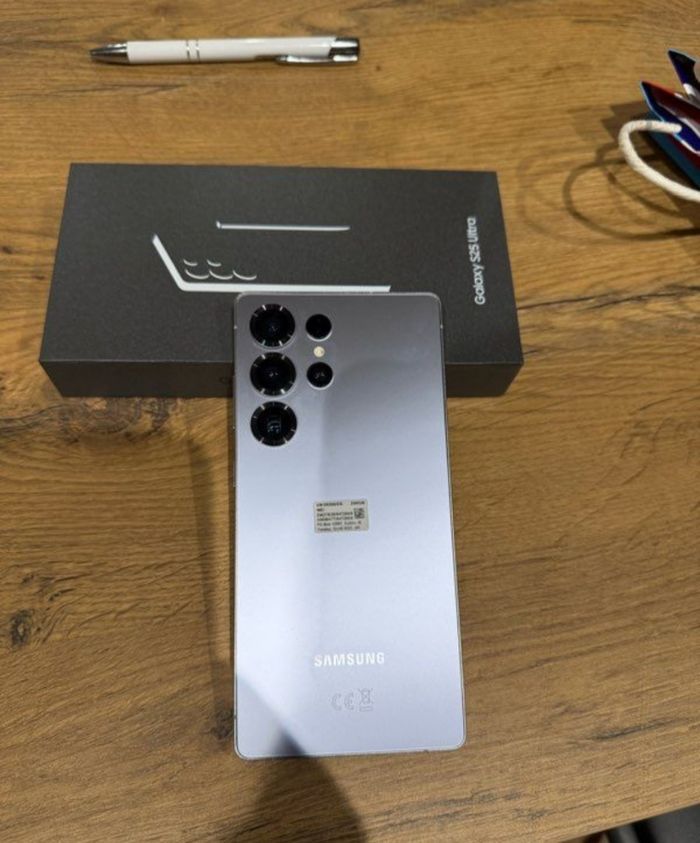 Samsung Ultra s25 - photo numéro 2