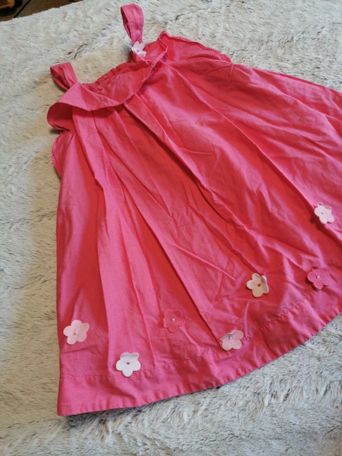 Robe à fleurs - photo numéro 3