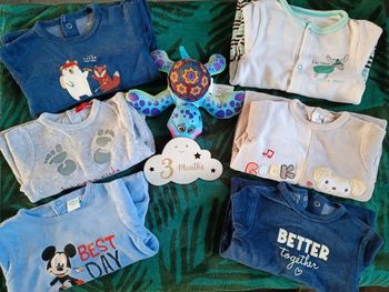 Lot pyjama taille 3 mois