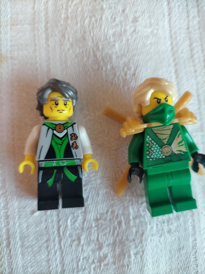 Lot de 8 figurines ninjago