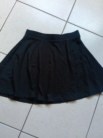 Mini jupe taille S patineuse