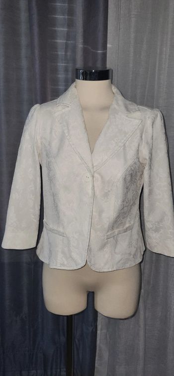 Magnifique veste dentelle blanche Armand Thiery 38