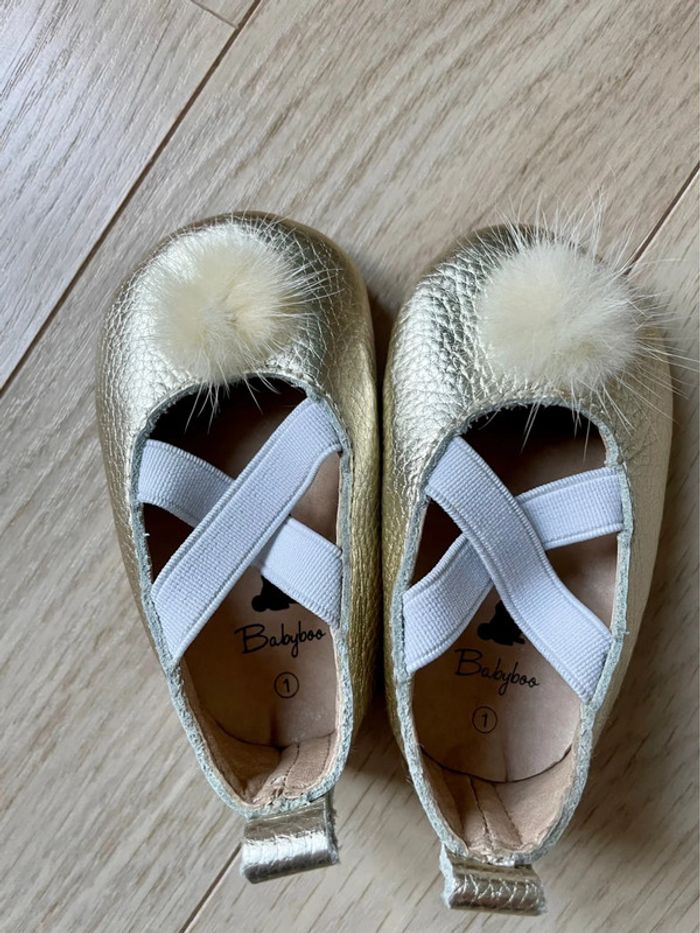 Deux paires de chaussons cuir souple - photo numéro 3