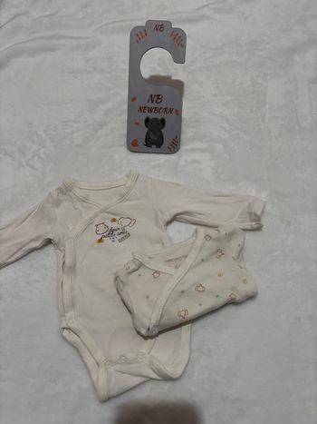 Lot de 2 bodies bébé