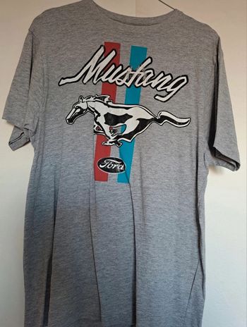 T-shirt Ford mustang