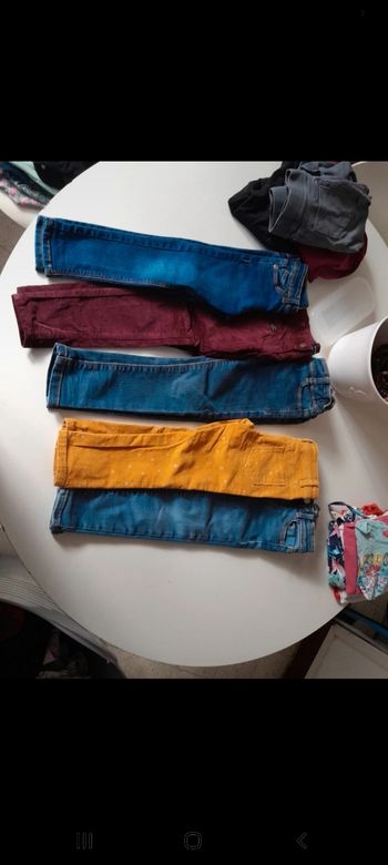 Lot pantalon 4 ans