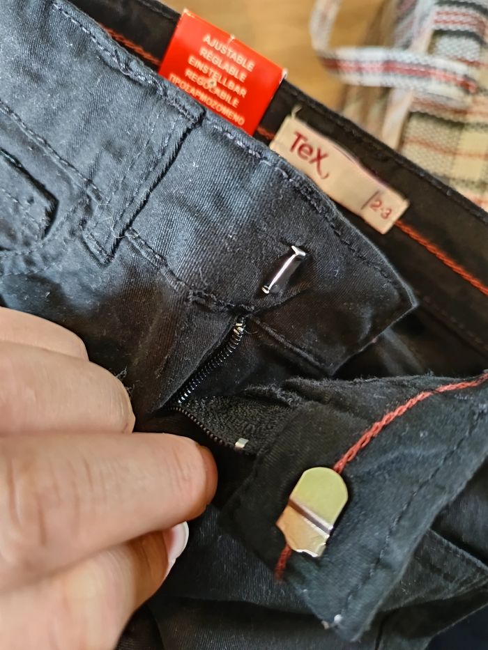 Jean neuf - photo numéro 3