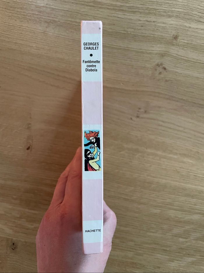 Livre Fantômette contre Diabola - photo numéro 6