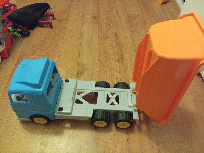 Camion benne - photo numéro 4