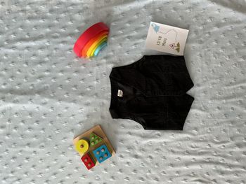 gilet sans manches noir rayé blanc H&M 12/18 mois 